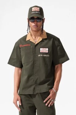 The Re-Up Mechanic Shirt -Jordan Craig Shop 2051 DARKGREEN MODEL2 6684b3cb 224f 4e62 bb6e 8d56f0910bff