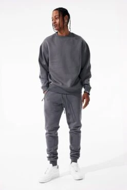 Uptown Crewneck Sweatshirt 31 Uptown Crewneck Sweatshirt -Jordan Craig Shop 8830T CHARCOAL MODEL1