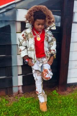 Jordan Craig Shop 22 Jordan Craig Shop -Jordan Craig Shop KIDS HOLLIS SNOWCAMO MODEL1 c5cad194 129e 4f0d b505 4303e690430c